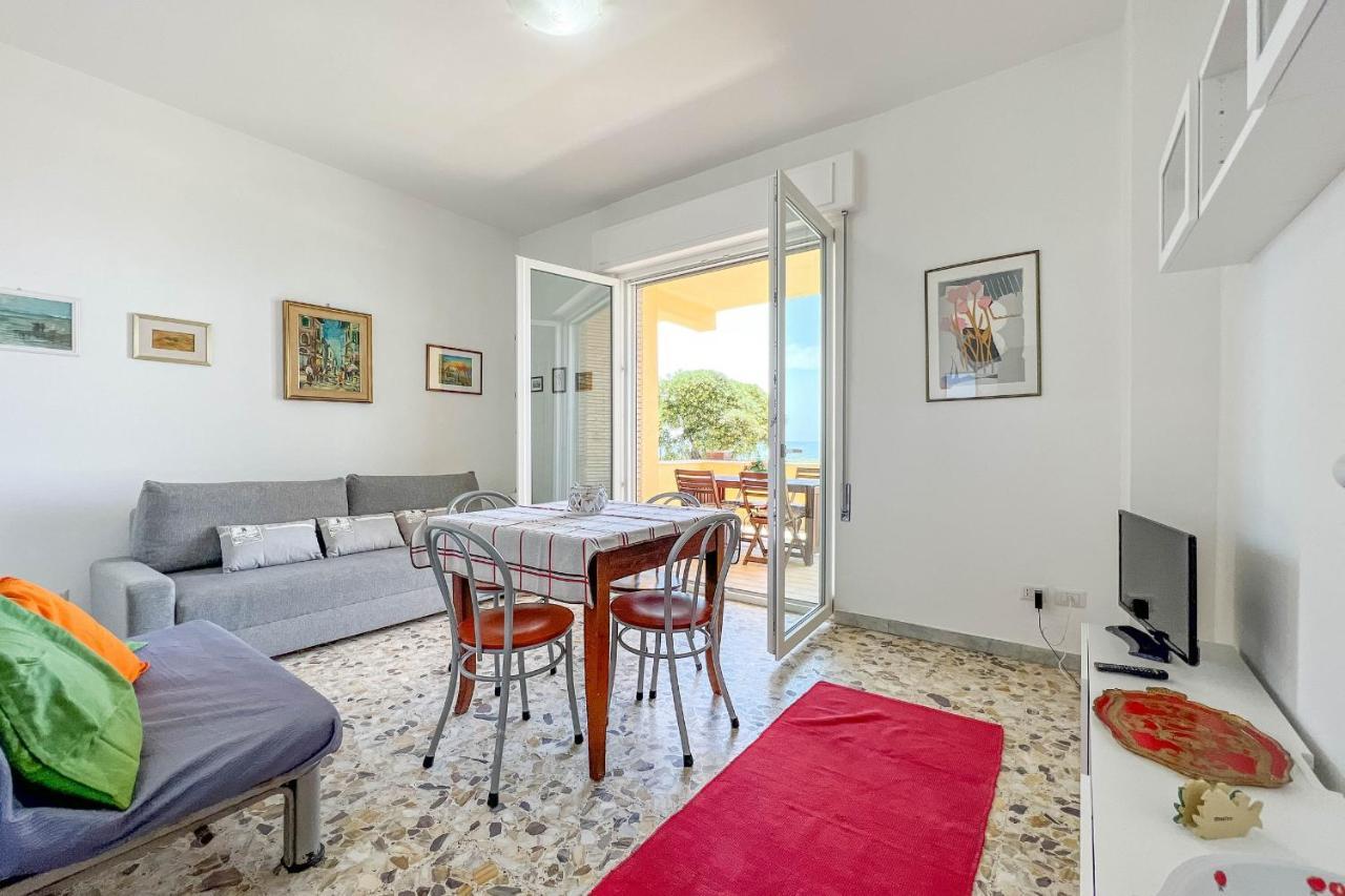 Apartament Il Mare In Giardino Scauri  Zewnętrze zdjęcie