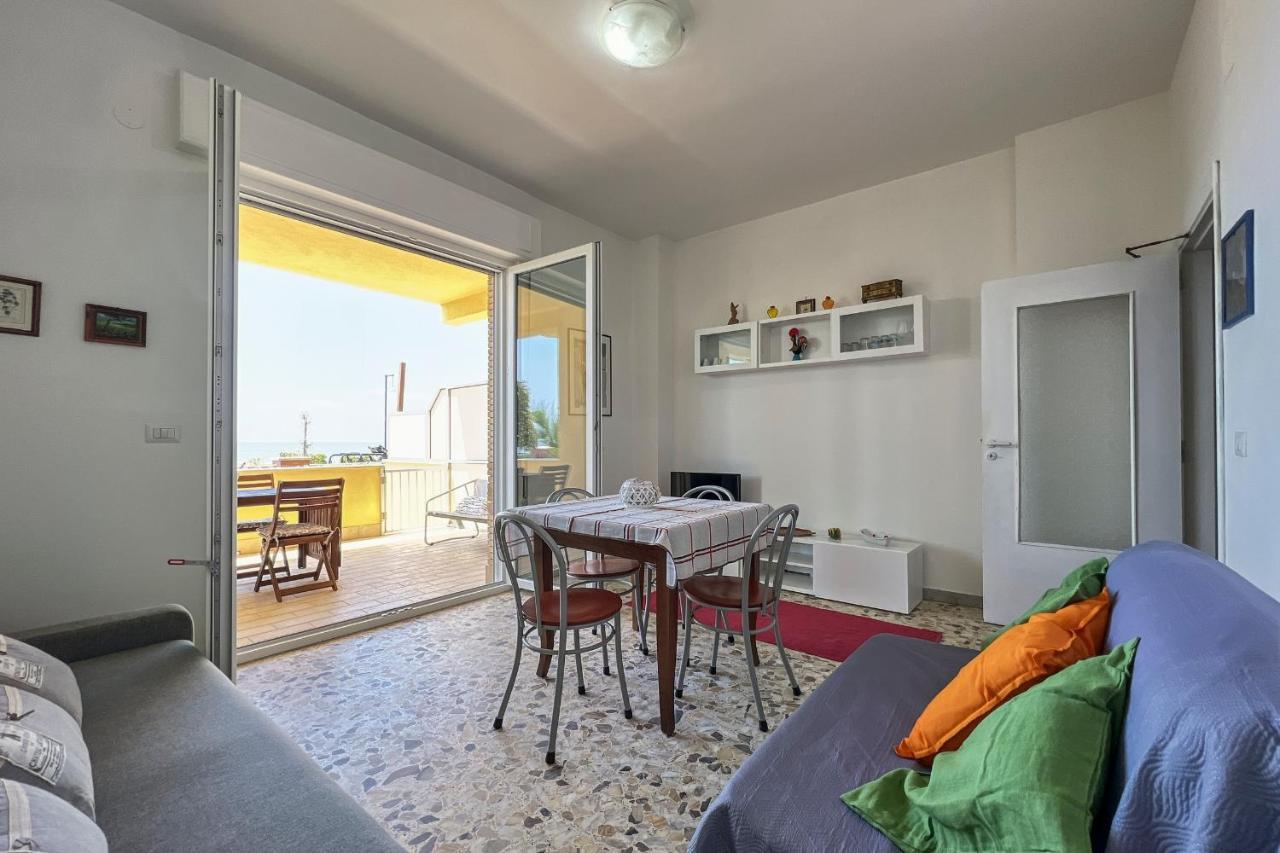 Apartament Il Mare In Giardino Scauri  Zewnętrze zdjęcie