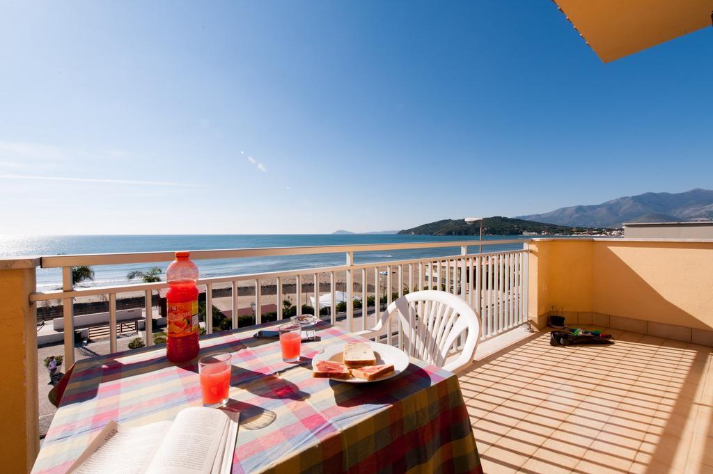 Apartament Il Mare In Giardino Scauri  Zewnętrze zdjęcie