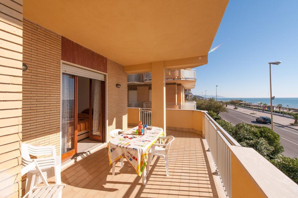 Apartament Il Mare In Giardino Scauri  Zewnętrze zdjęcie
